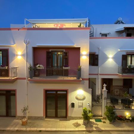 B&B Le Onde Del Mare San Vito Lo Capo Luaran gambar